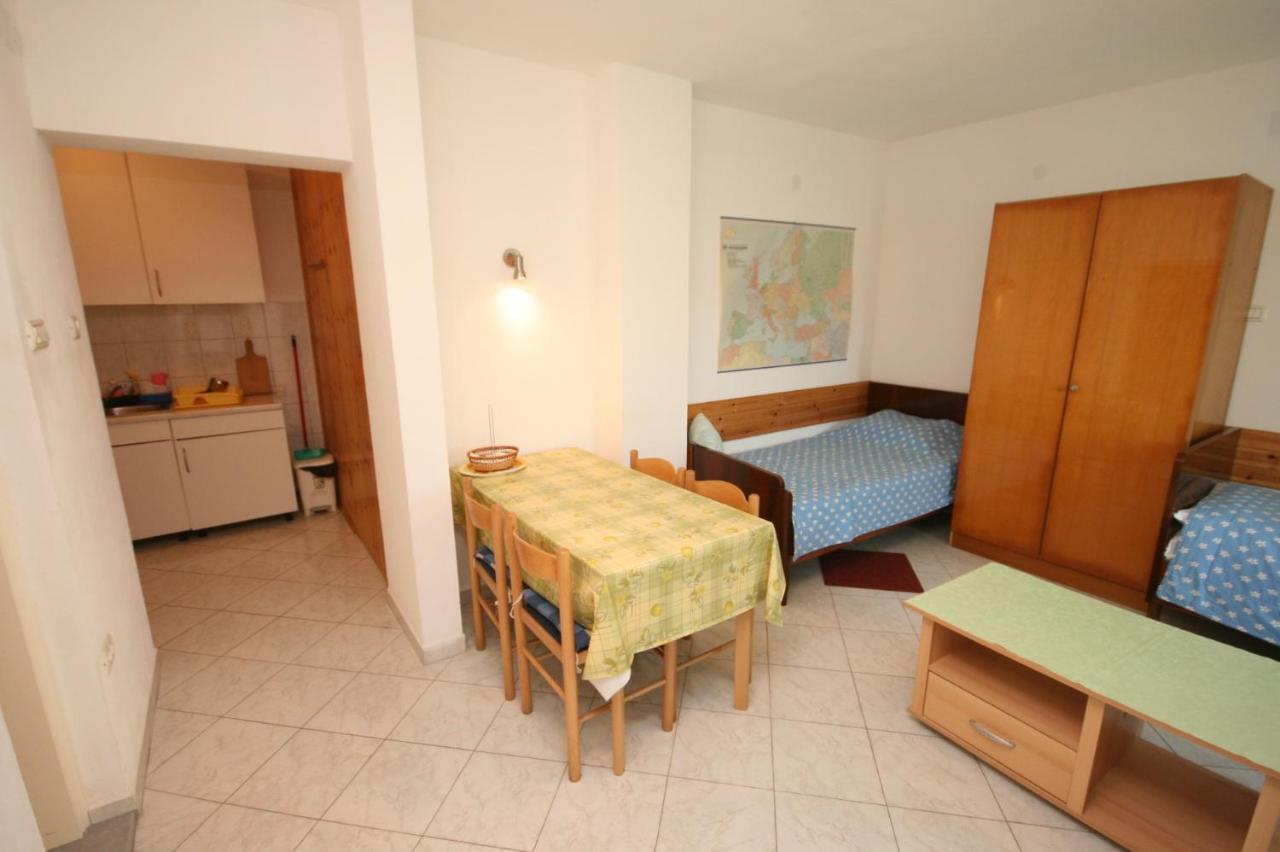 Apartments With Wifi Pula - 6987 Exterior photo