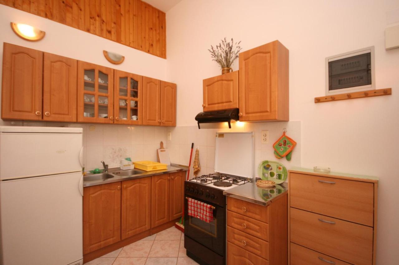 Apartments With Wifi Pula - 6987 Exterior photo